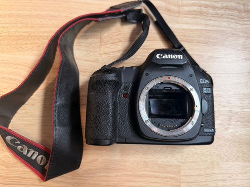Canon eos mark camera - 5d,