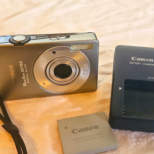 Canon powershot sd750 - canon,
